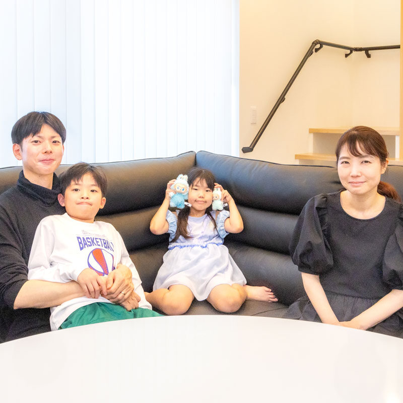 「スズモクさんの土地探しマニュアルに、“いろいろな不動産屋さんと根気よくコミュニケーションを取ると、パンフレットに載っていない土地も紹介してもらえる”と書いてあって。そのとおり、載っていない土地を教えてもらえました」（ご主人）